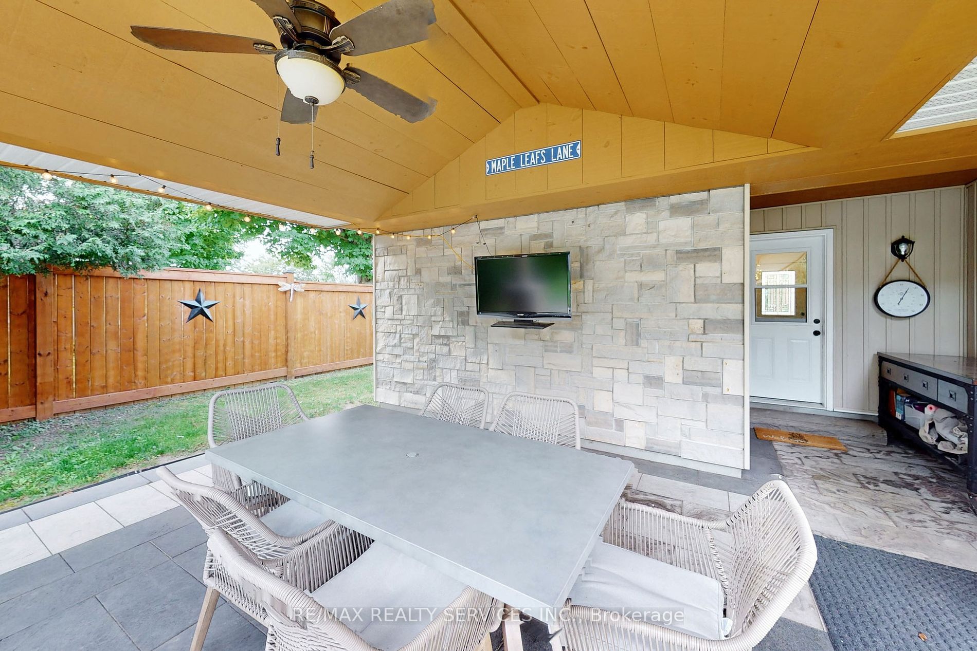 19 Trafalgar Rd