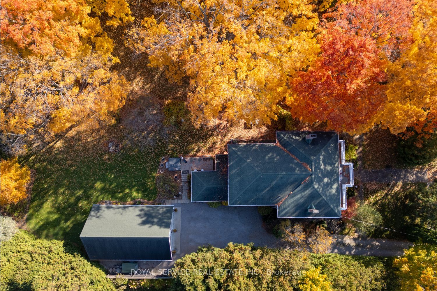 8 Gravel Rd