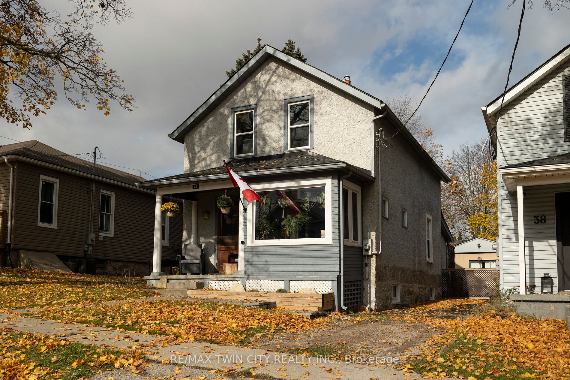 40 Main St
