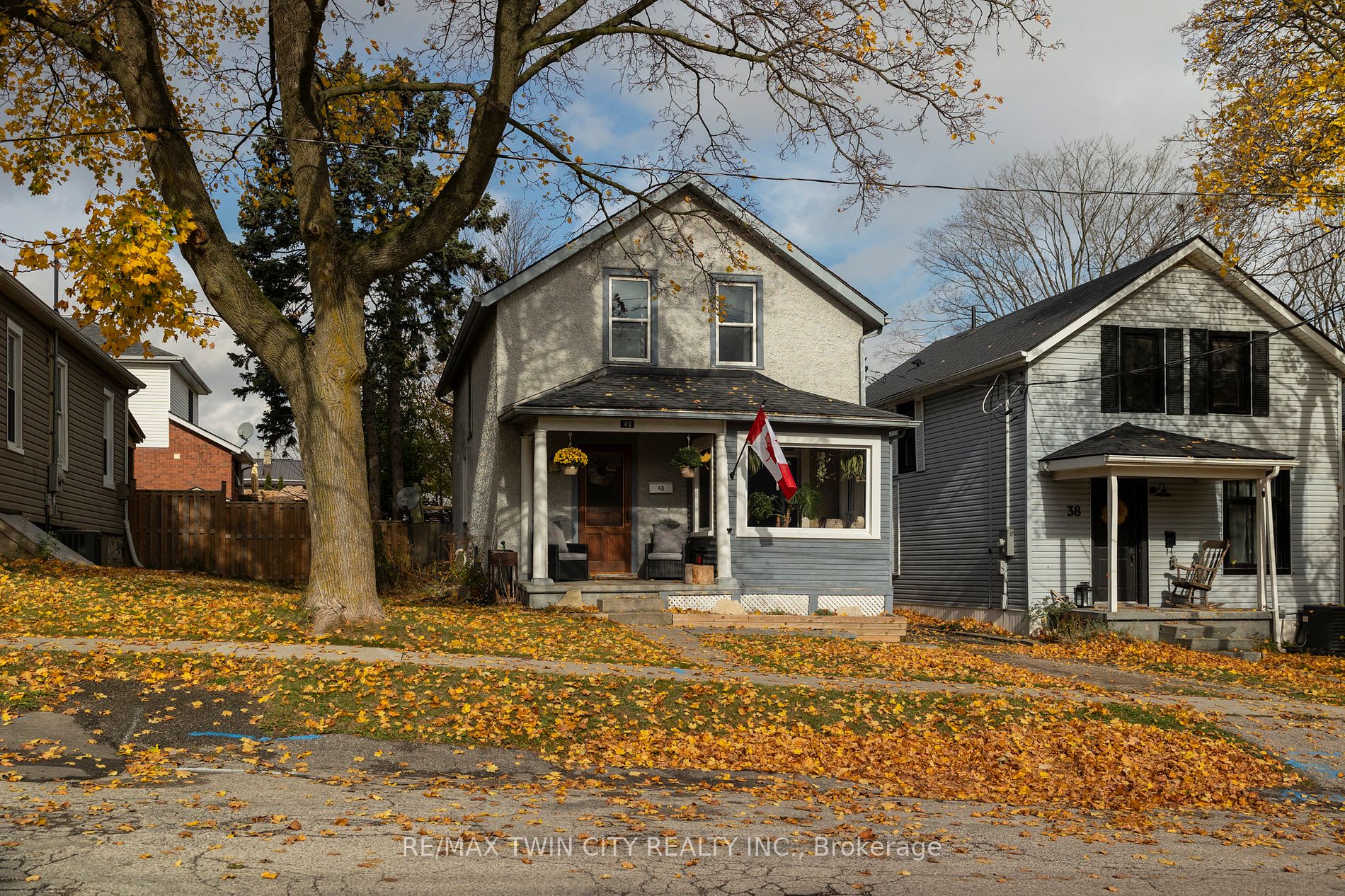 40 Main St
