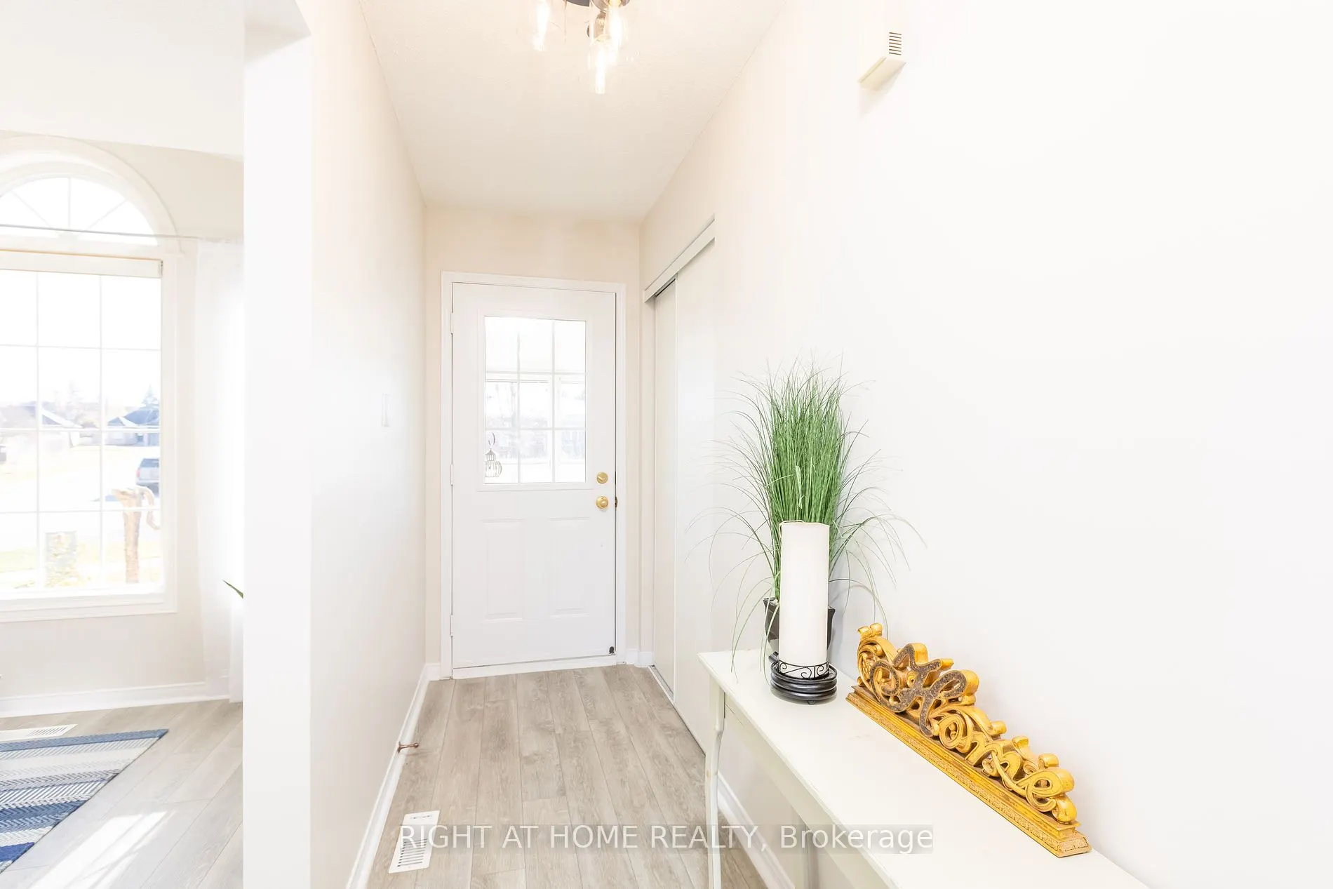 190 Elgin St