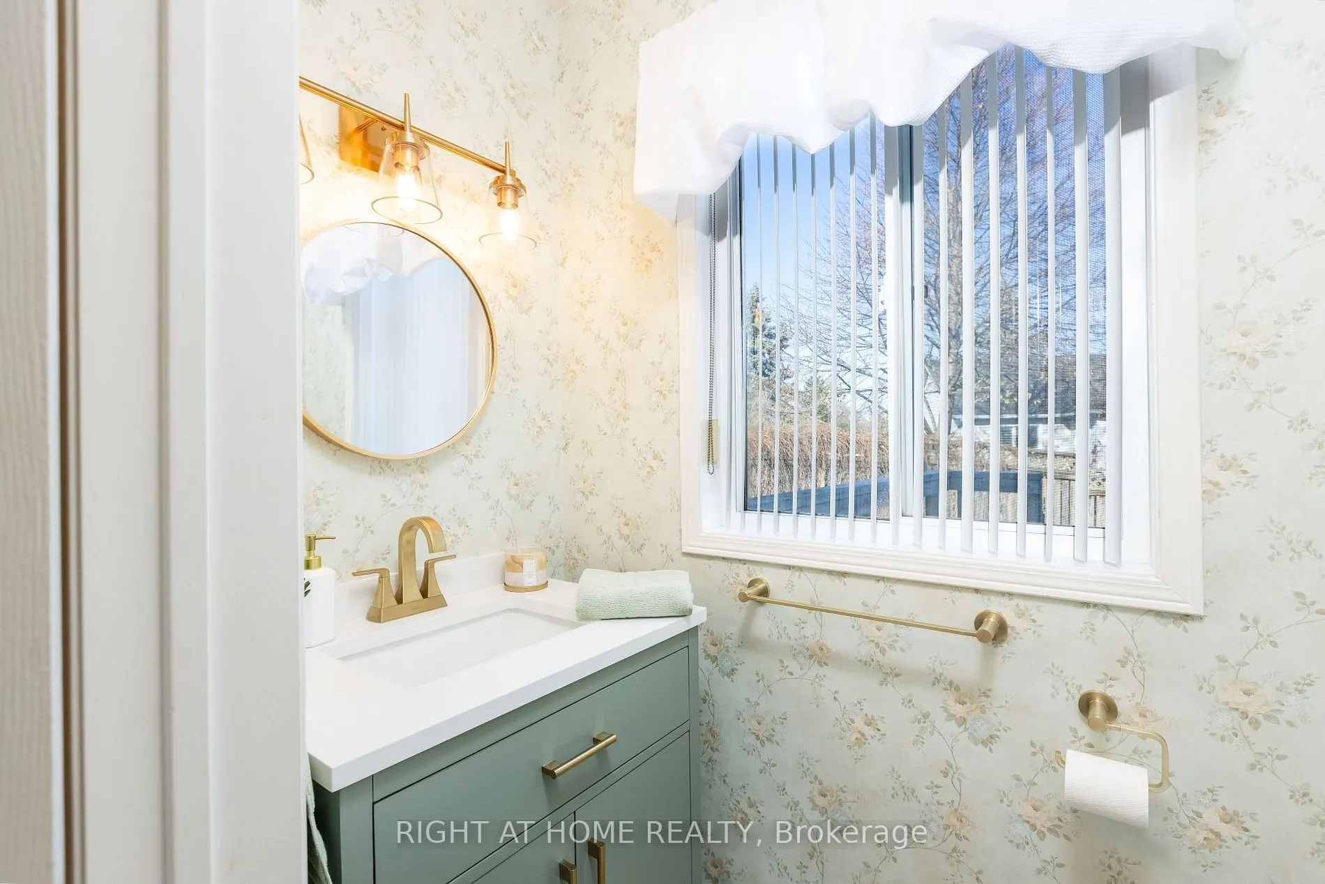 190 Elgin St