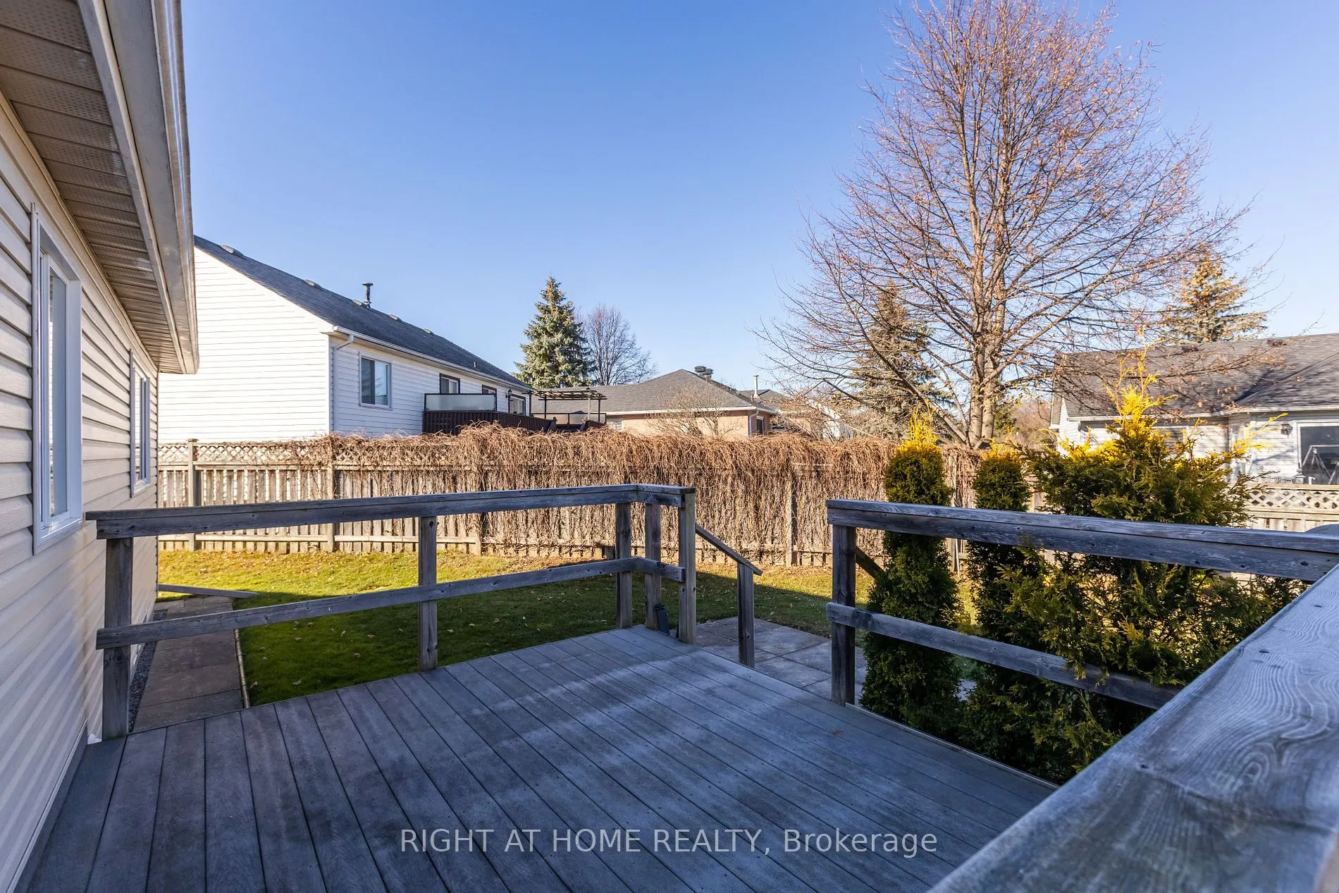 190 Elgin St