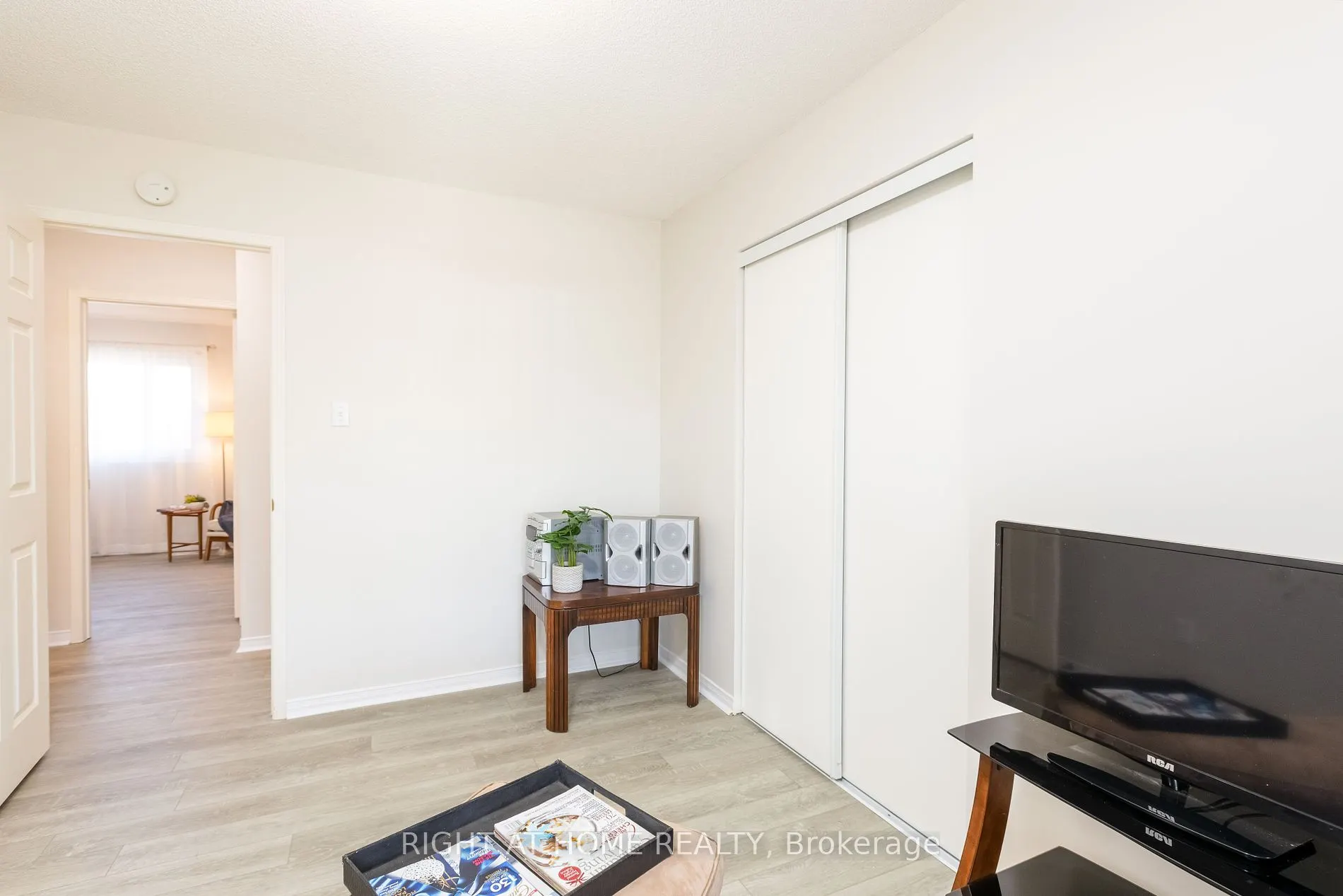 190 Elgin St