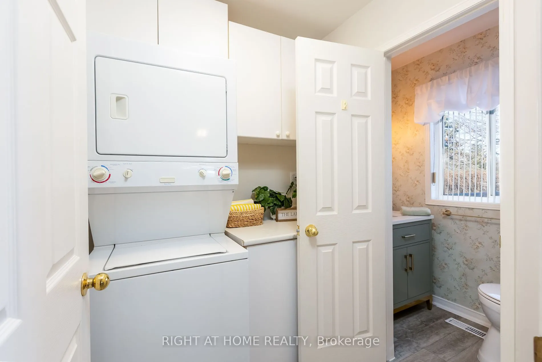 190 Elgin St