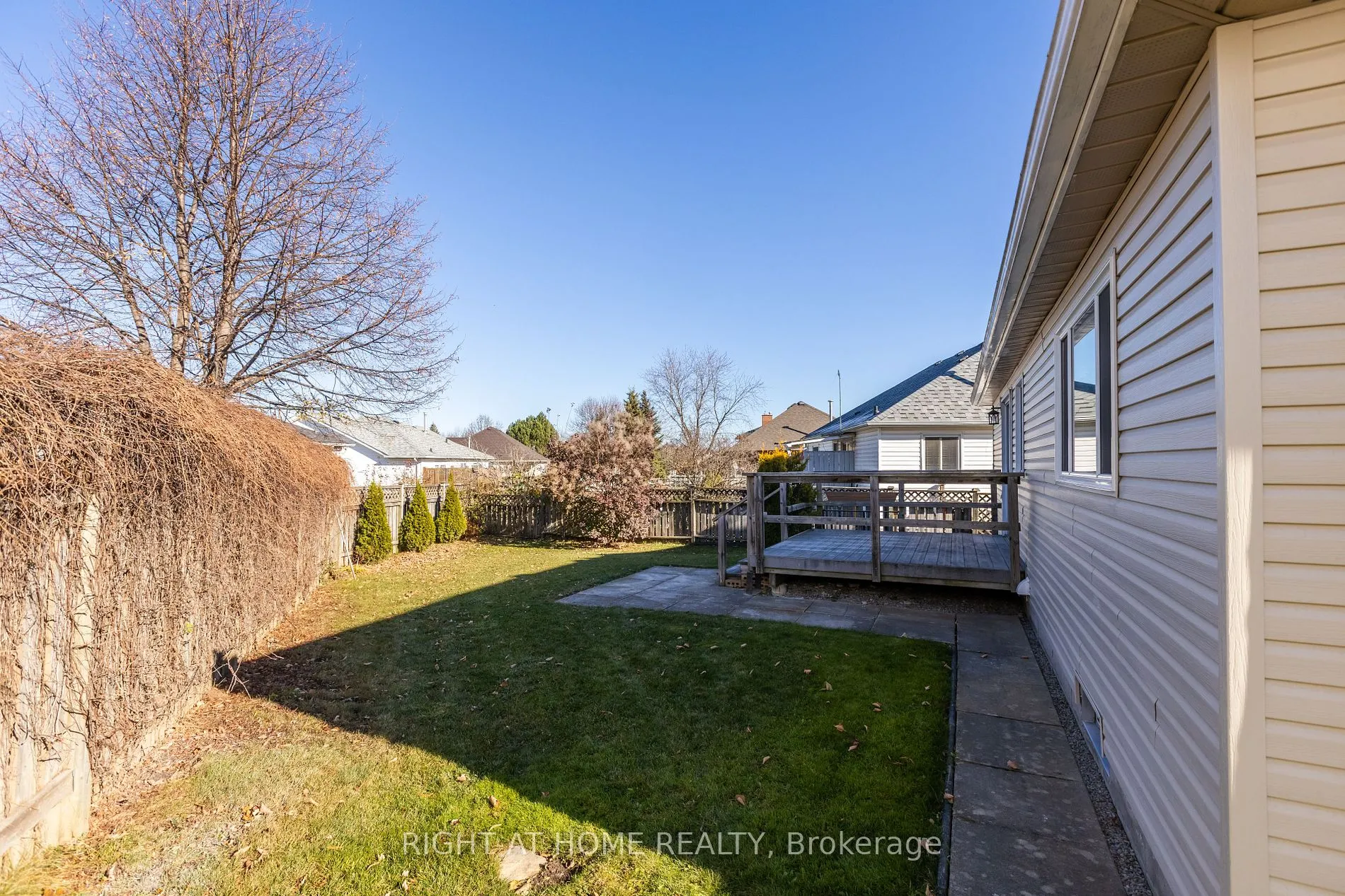 190 Elgin St