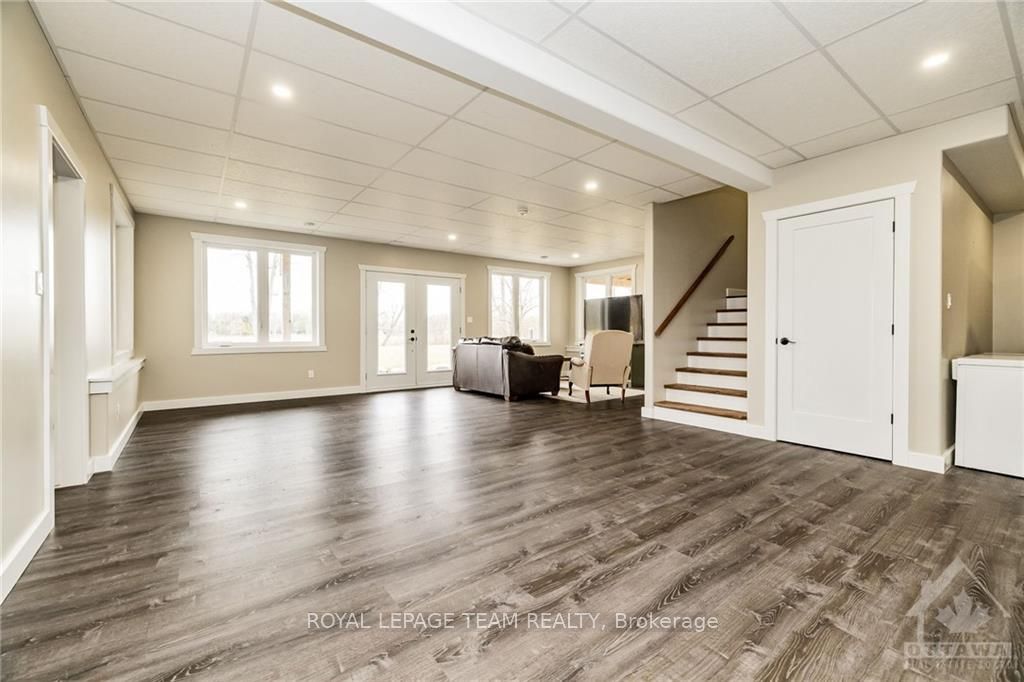 691 RIDEAU RIVER Rd