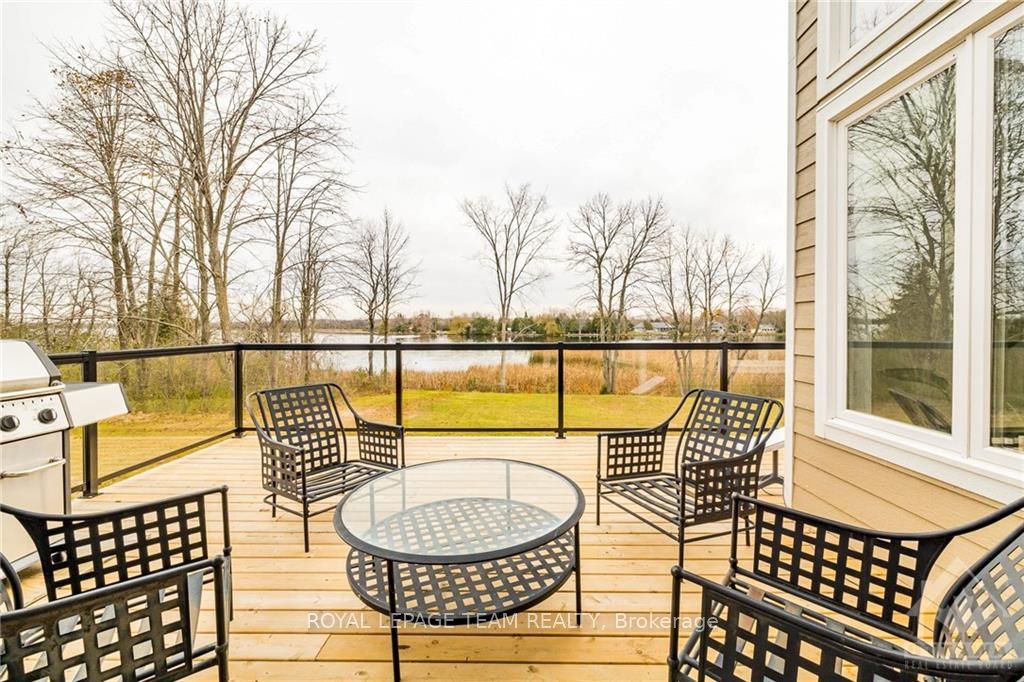 691 RIDEAU RIVER Rd