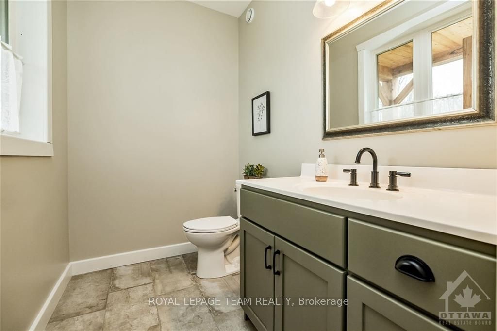 691 RIDEAU RIVER Rd