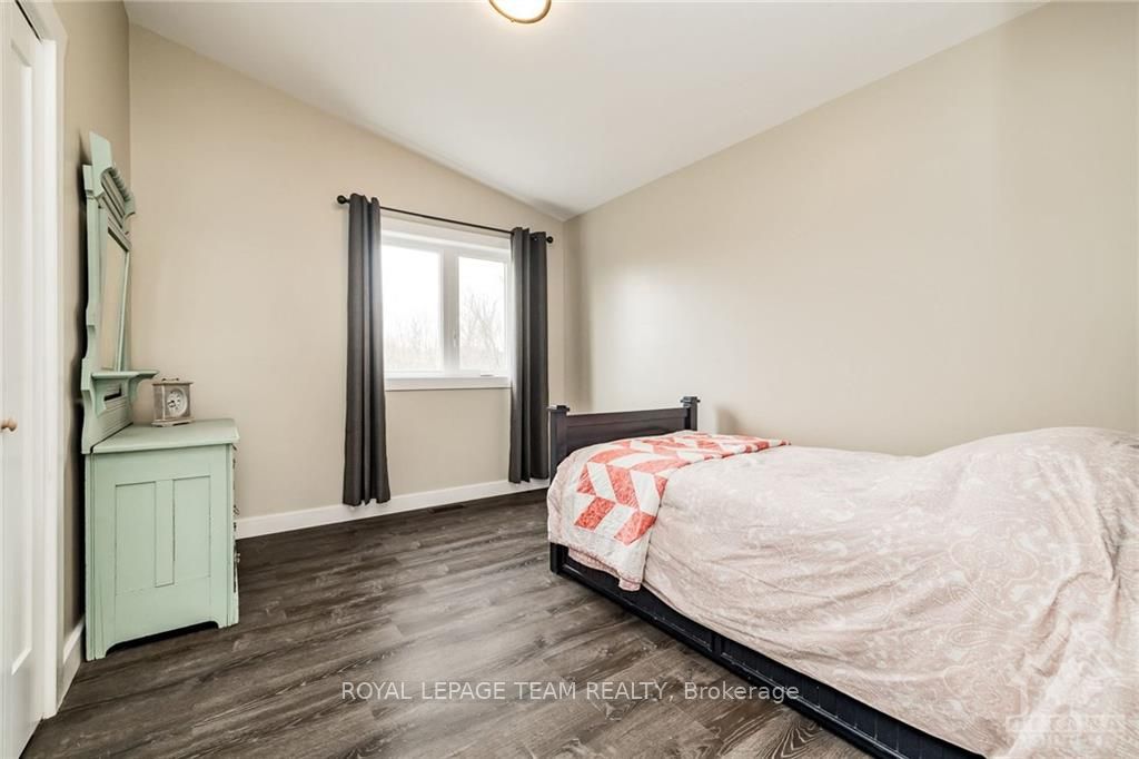 691 RIDEAU RIVER Rd