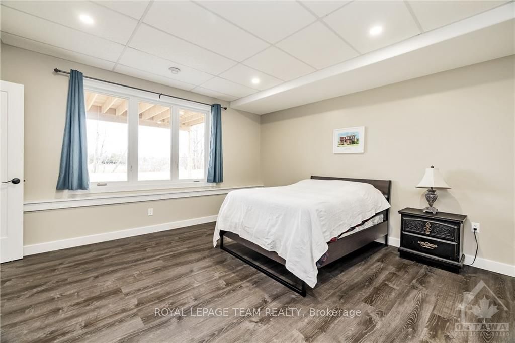 691 RIDEAU RIVER Rd