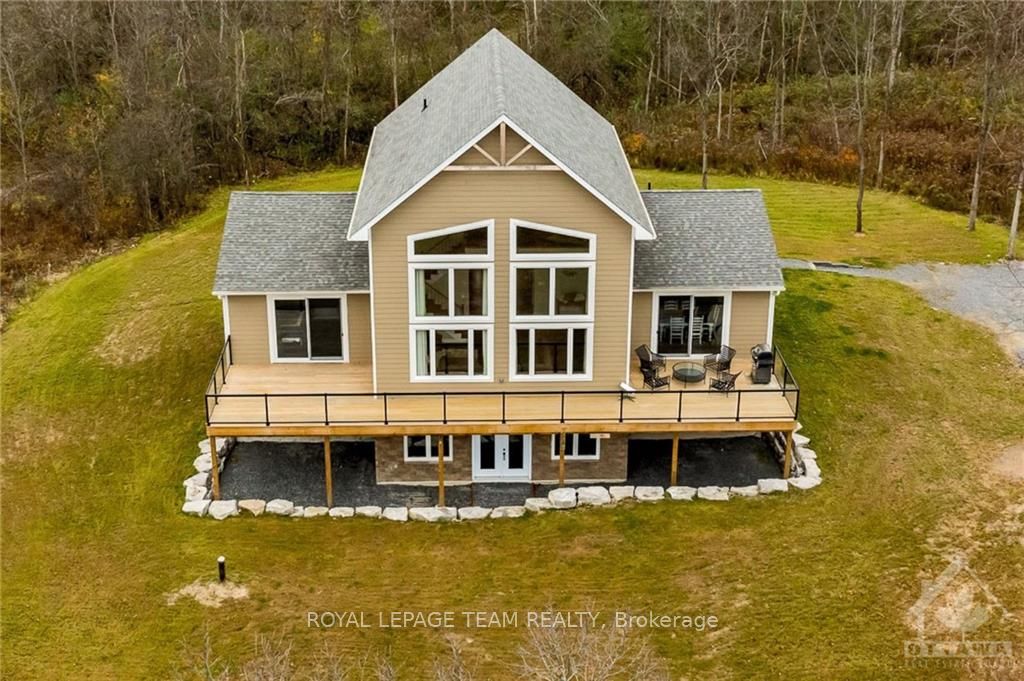 691 RIDEAU RIVER Rd