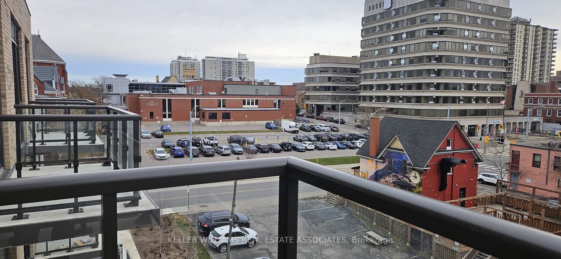 55 Duke St W, #409