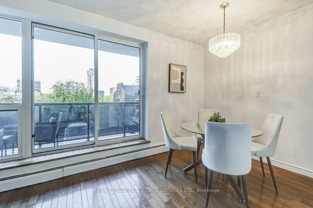 81 Charlton Ave E, #201