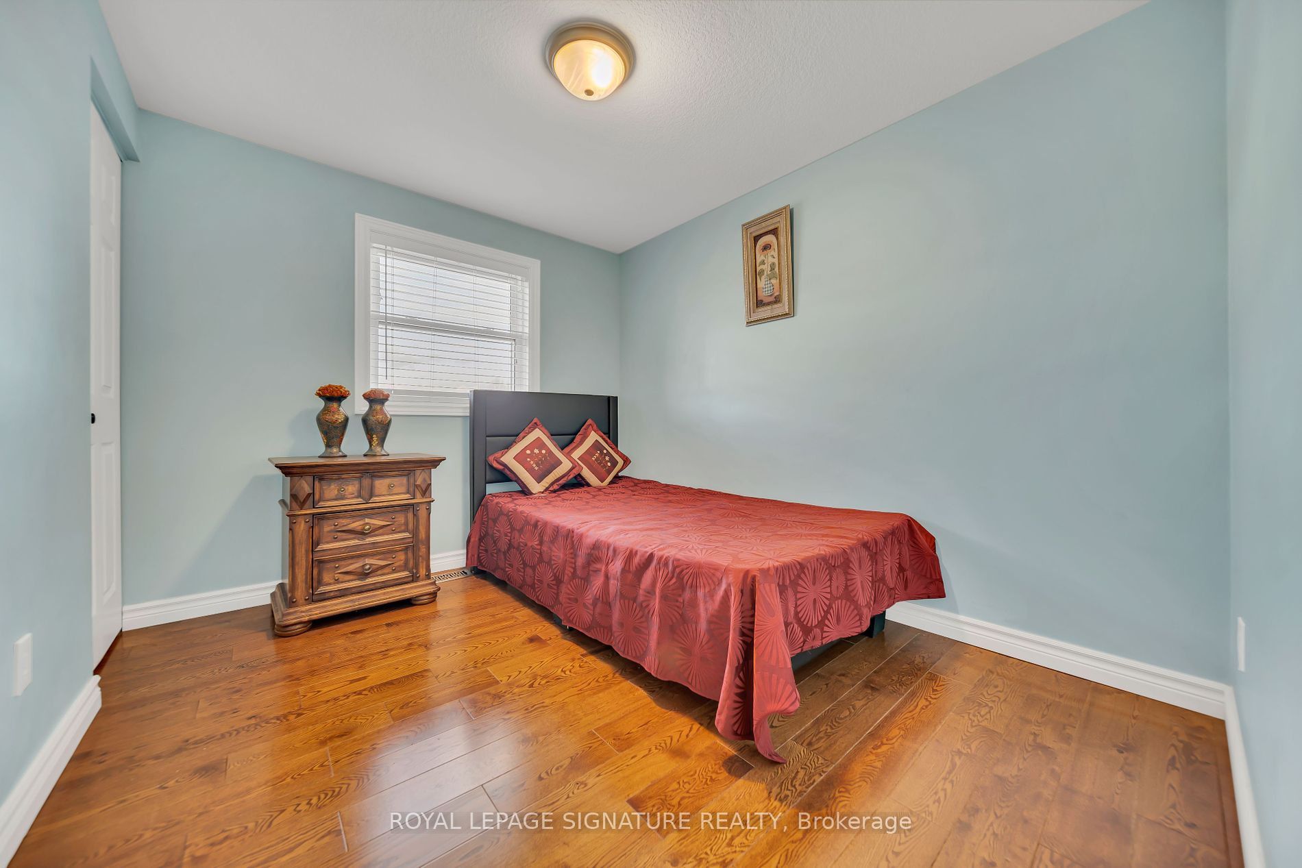 219 Elmira Rd S