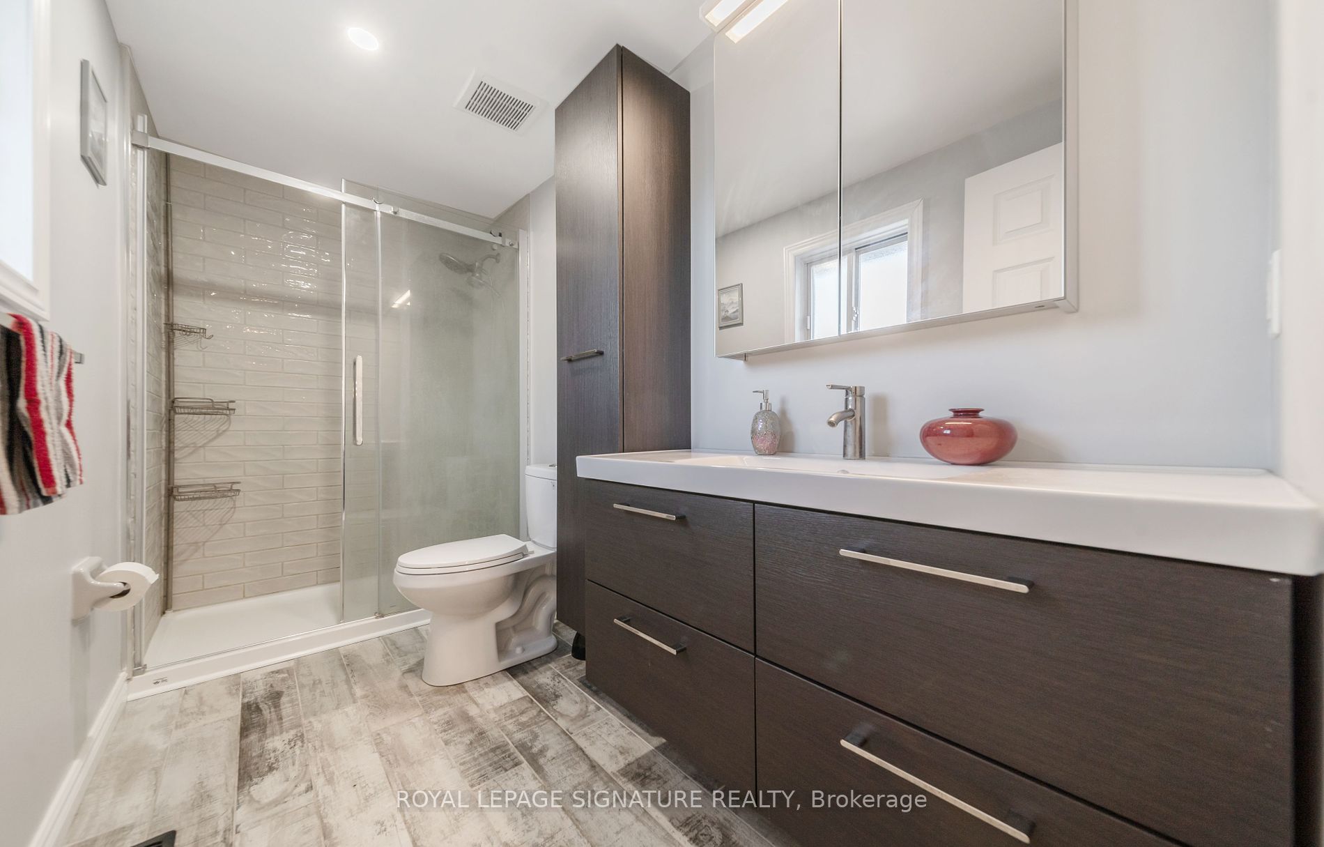 219 Elmira Rd S