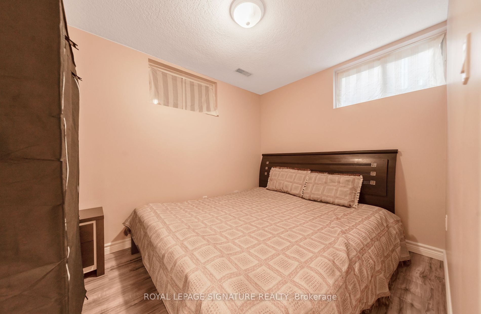 219 Elmira Rd S