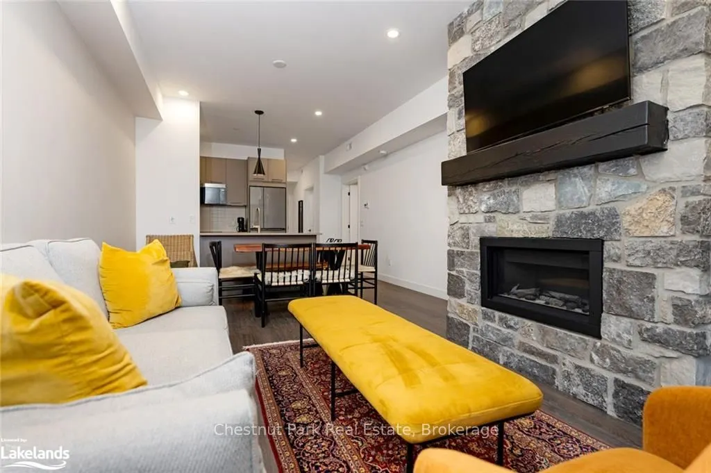 18 BECKWITH LANE #202