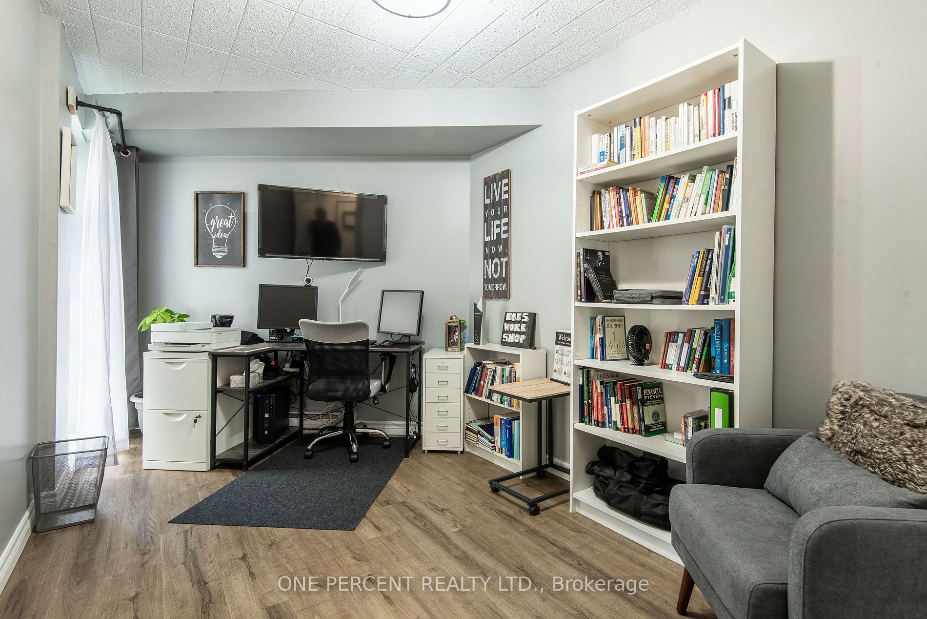 105 Conroy Cres, #103