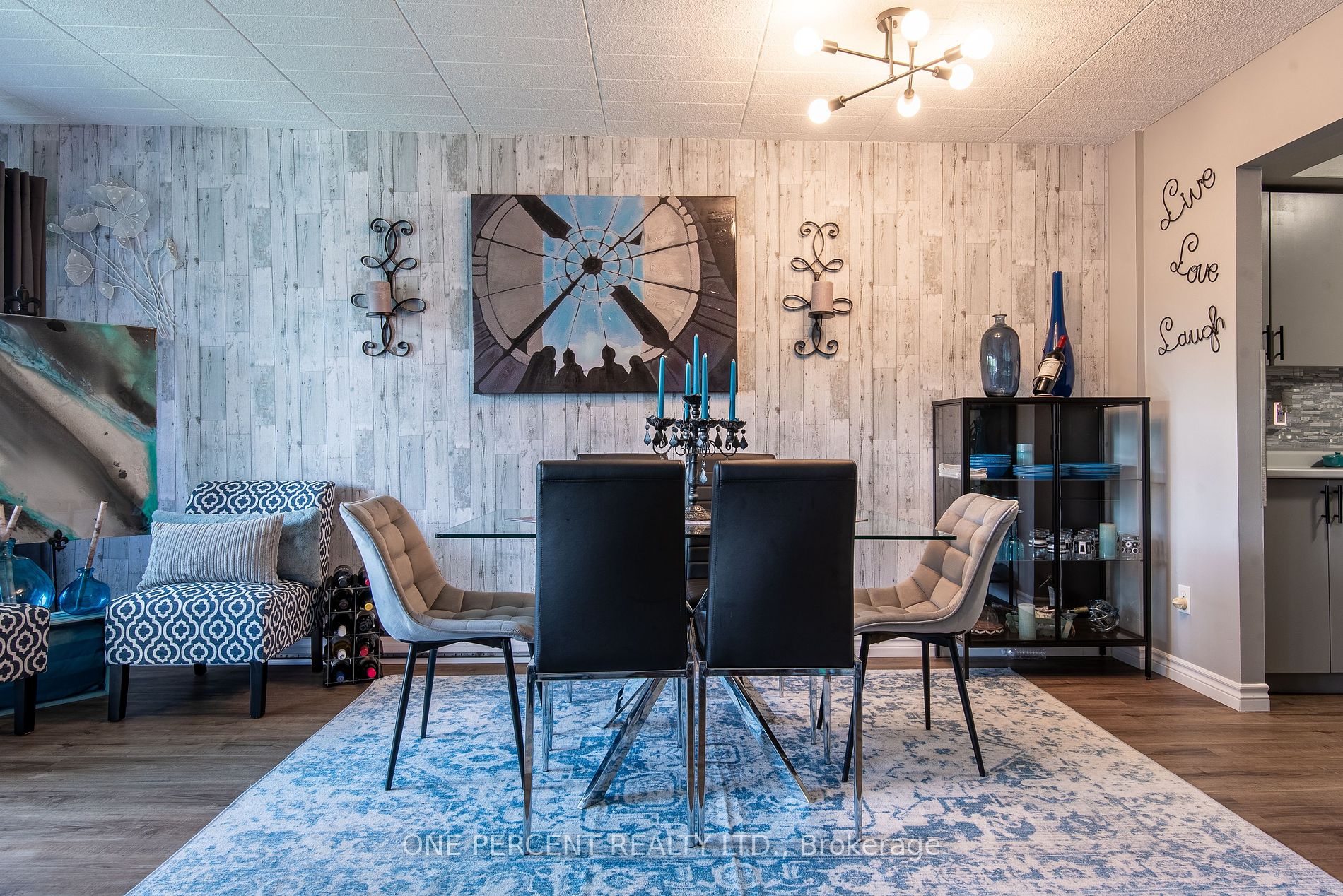 105 Conroy Cres, #103