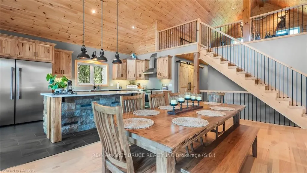 143 OLIPHANT Way