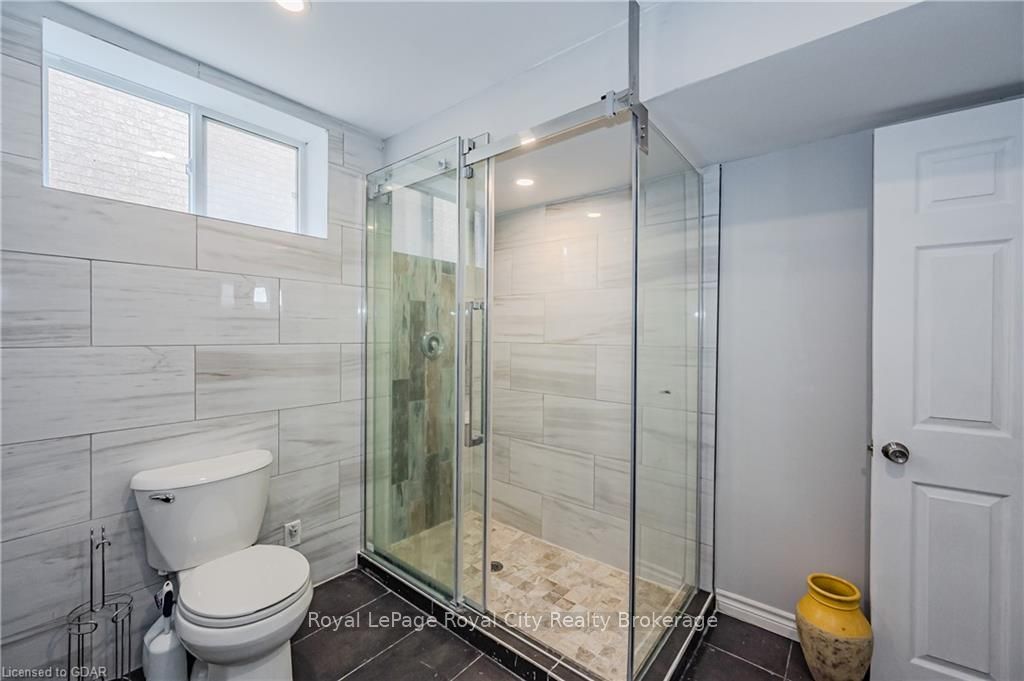 173 CLAIR Rd W