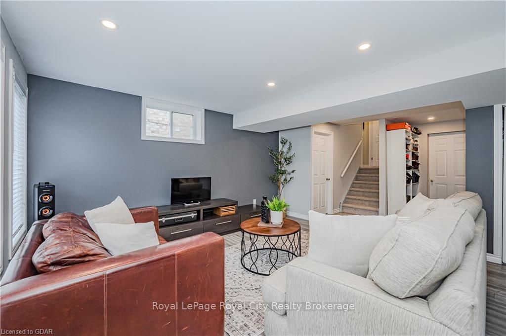 173 CLAIR Rd W