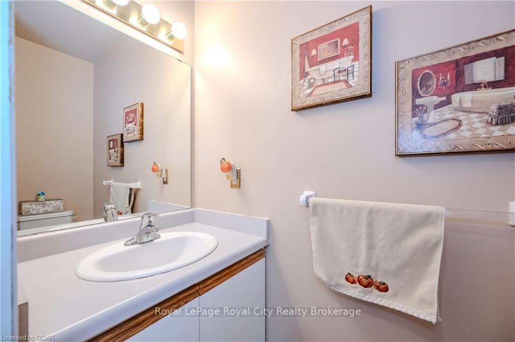 111 TRAYNOR Ave, #23