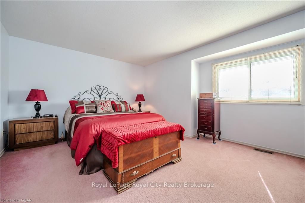 111 TRAYNOR Ave, #23