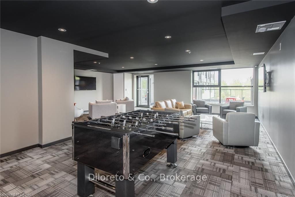 1291 GORDON St, #218