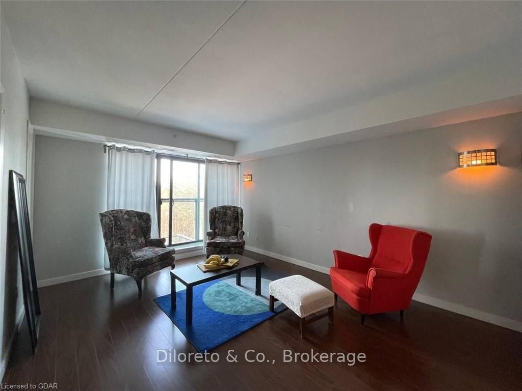 1291 GORDON St, #218