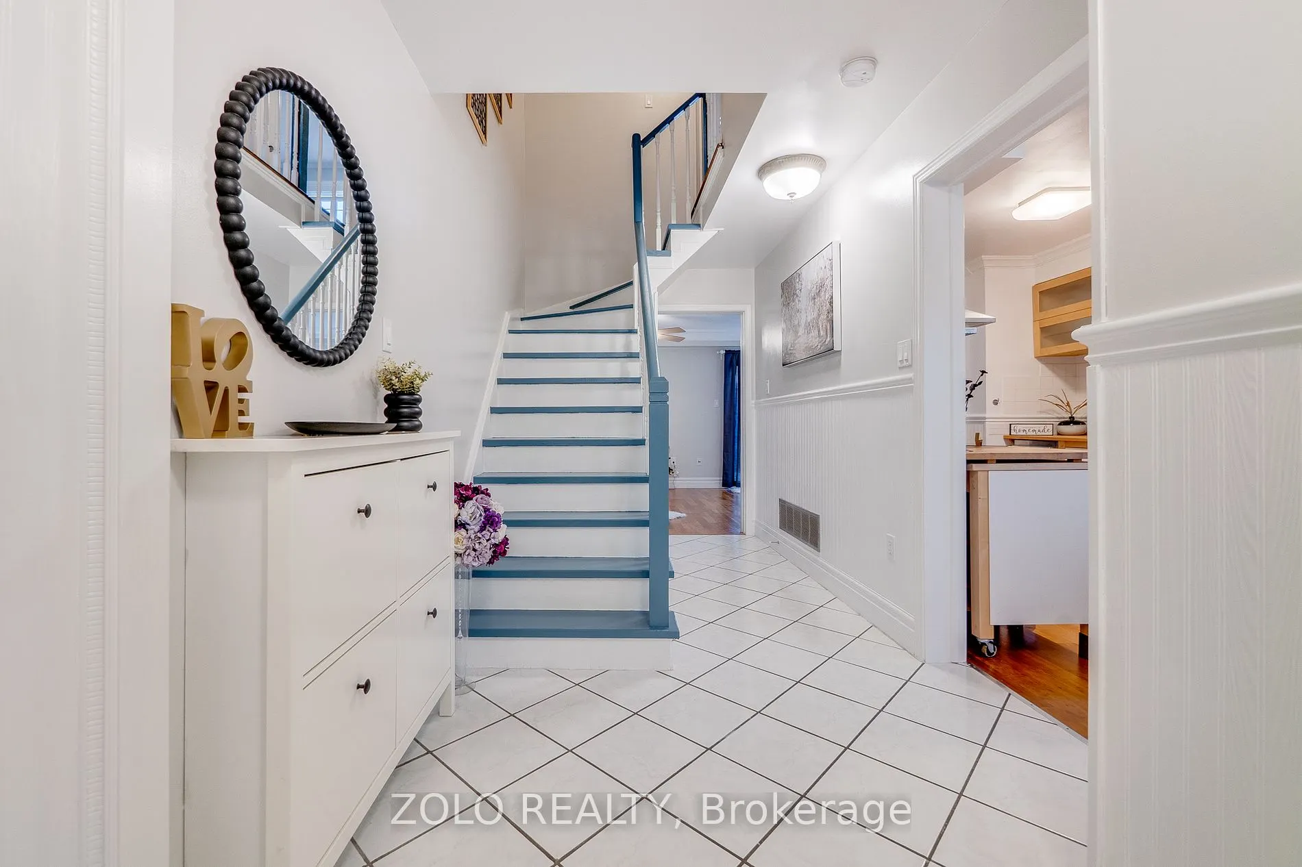 371 Burnett Ave