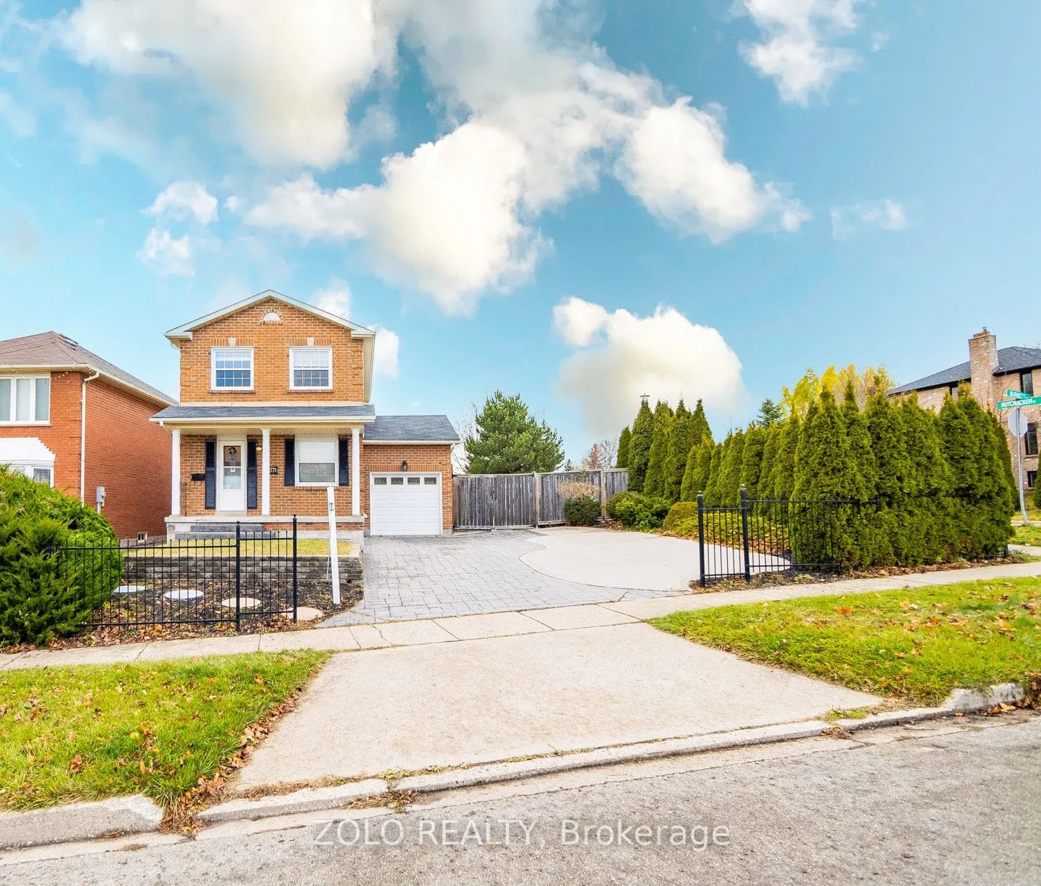 371 Burnett Ave