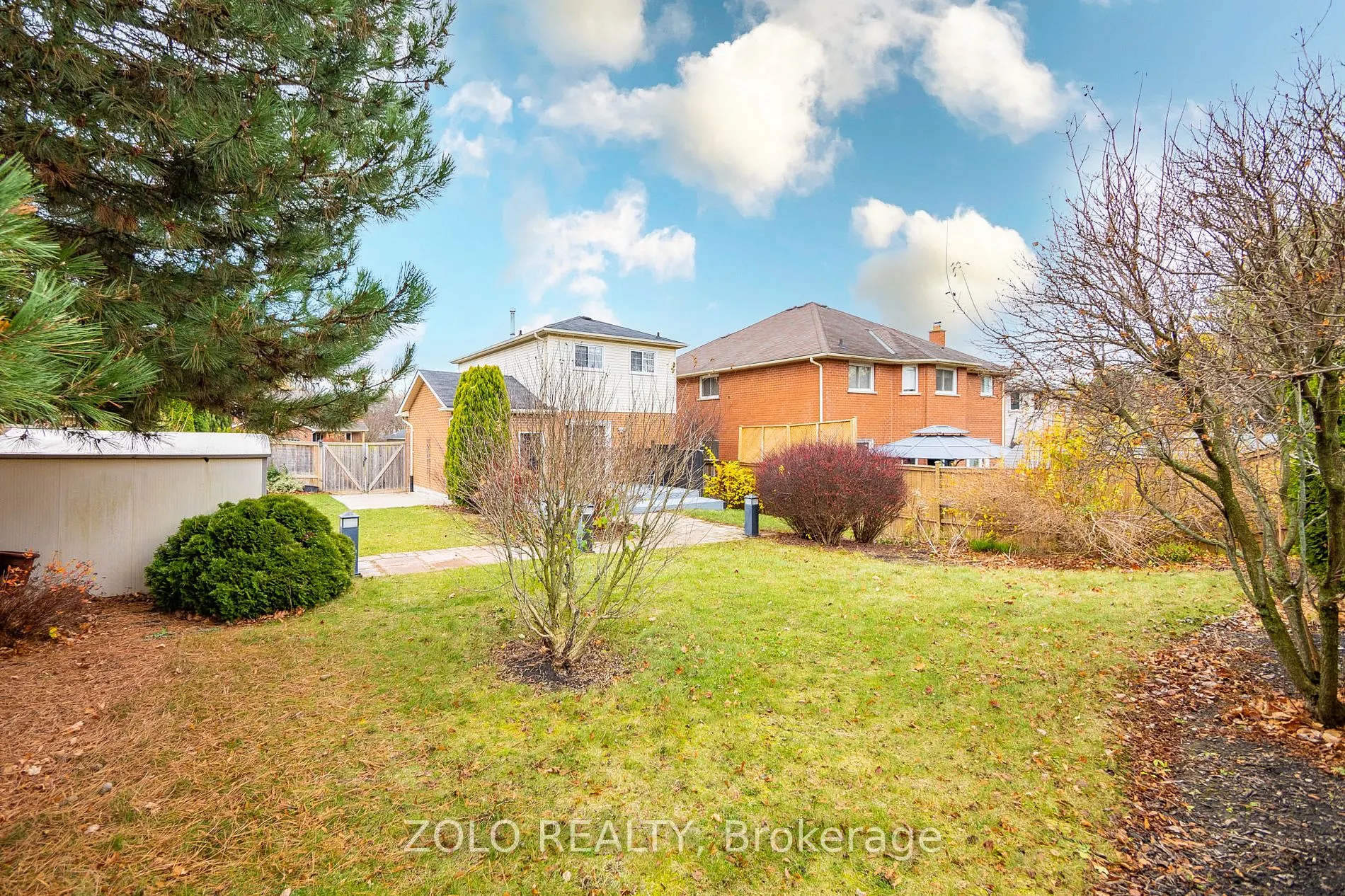 371 Burnett Ave