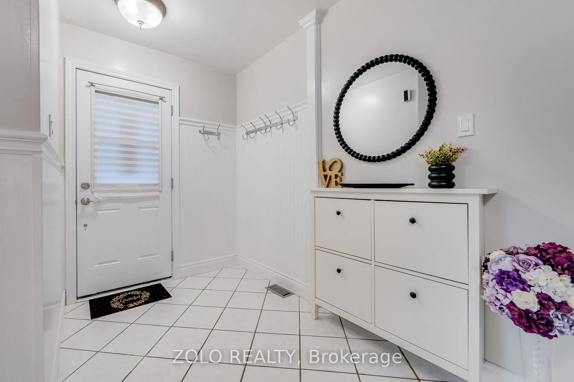 371 Burnett Ave