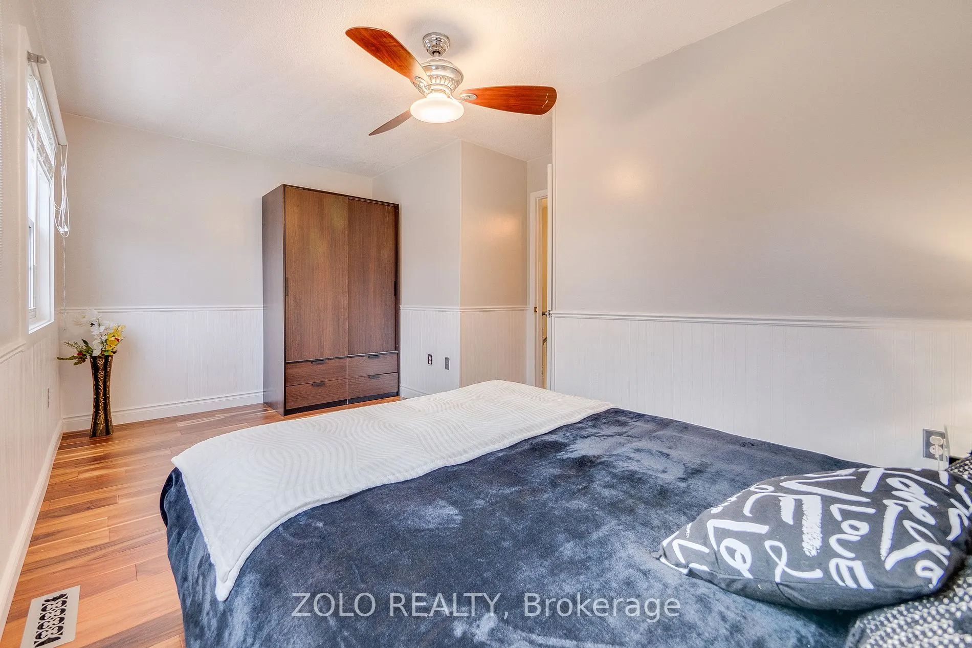 371 Burnett Ave