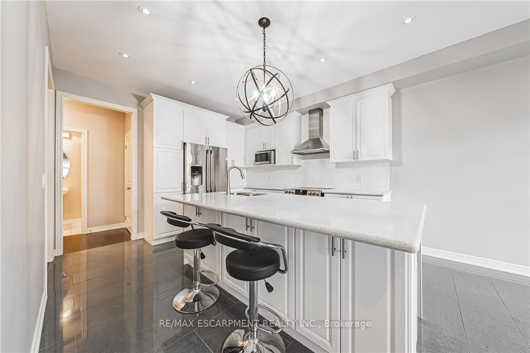 51 Narbonne Cres