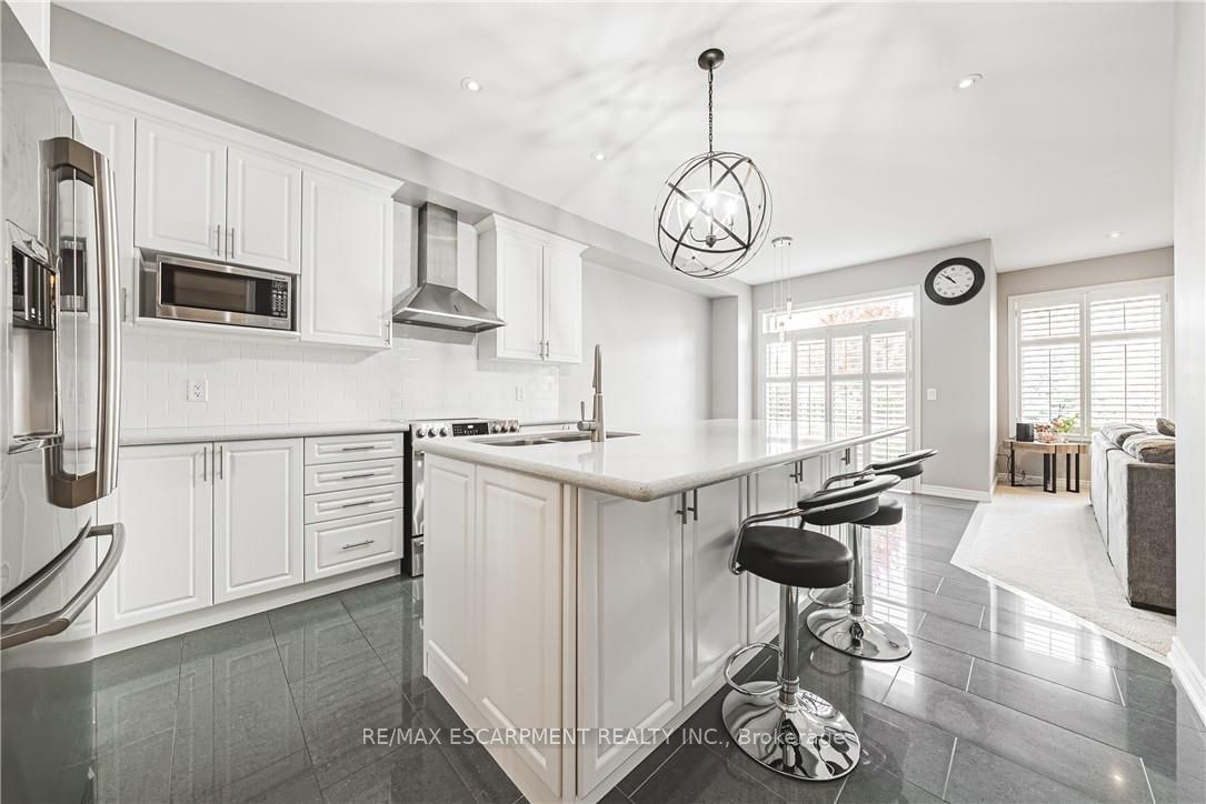 51 Narbonne Cres