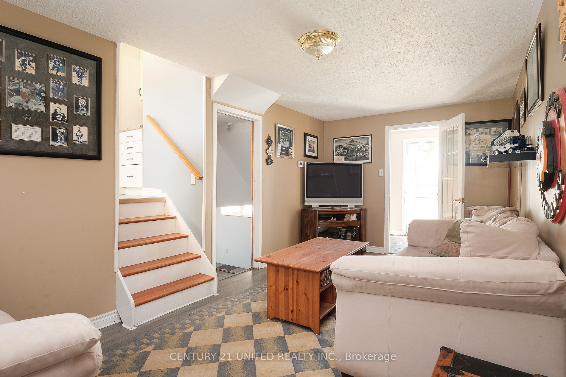 1026 Cumberland Ave