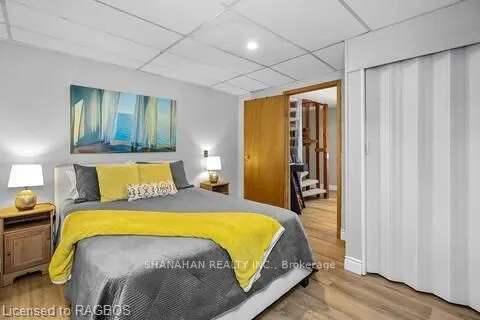 26 ELGIN St