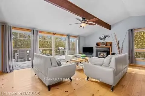26 ELGIN St
