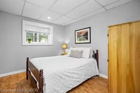 26 ELGIN St