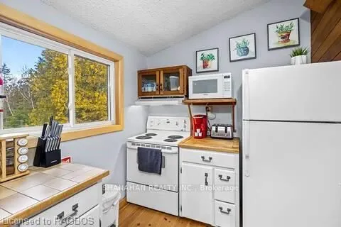 26 ELGIN St