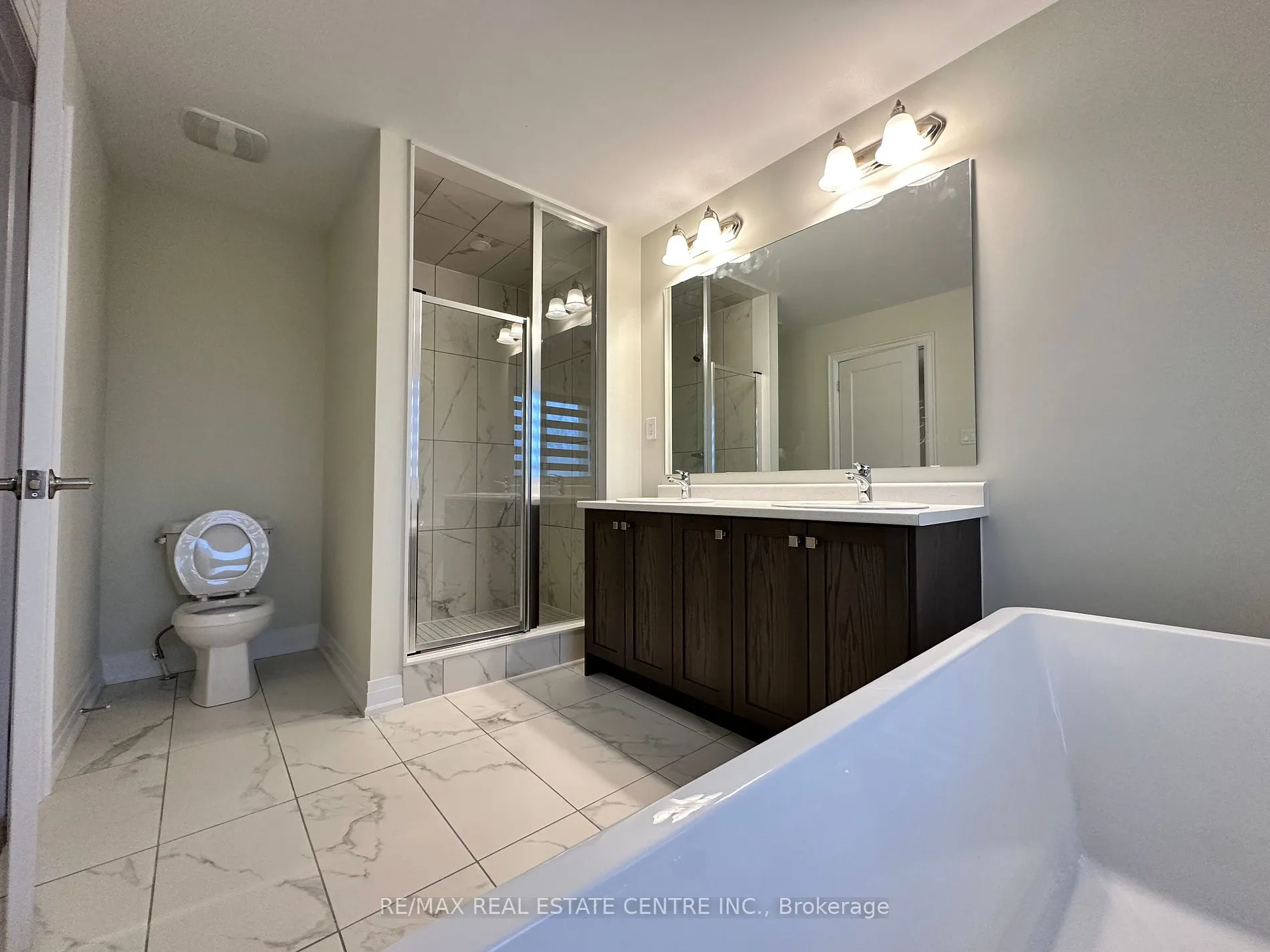 124 Lumb Dr