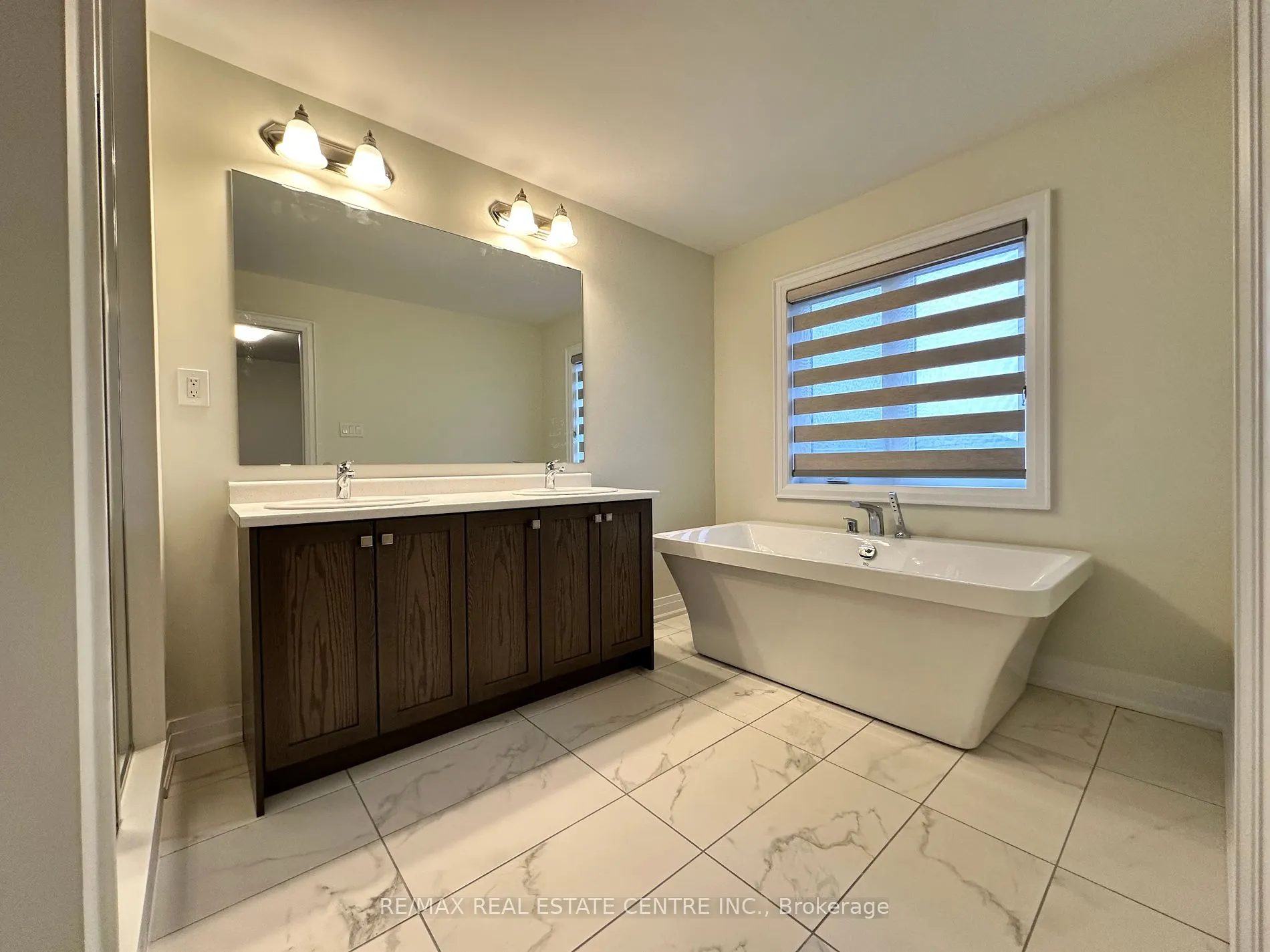 124 Lumb Dr