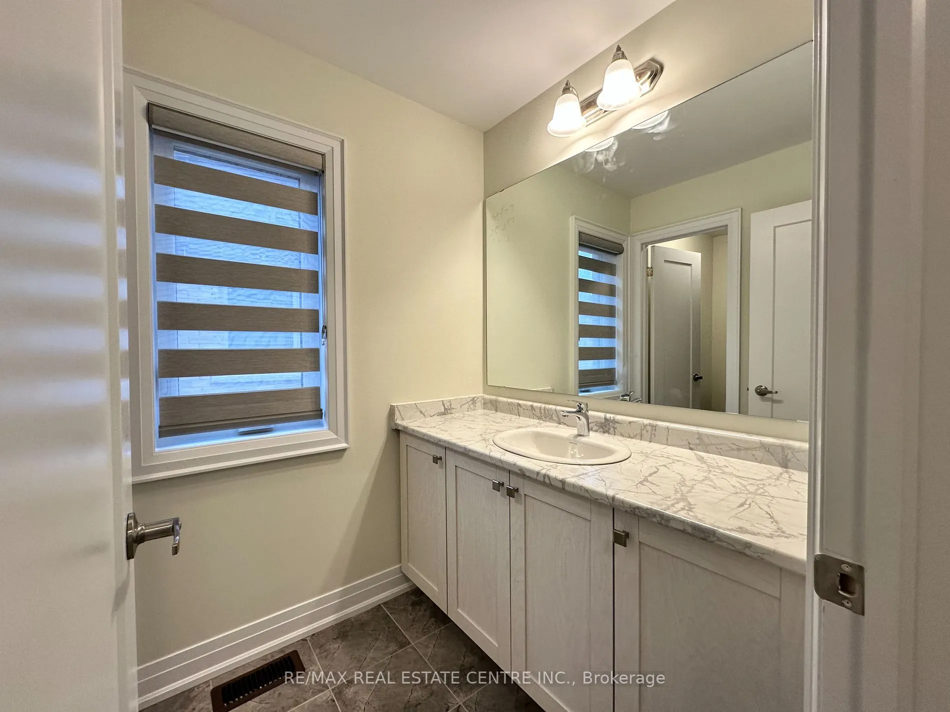 124 Lumb Dr