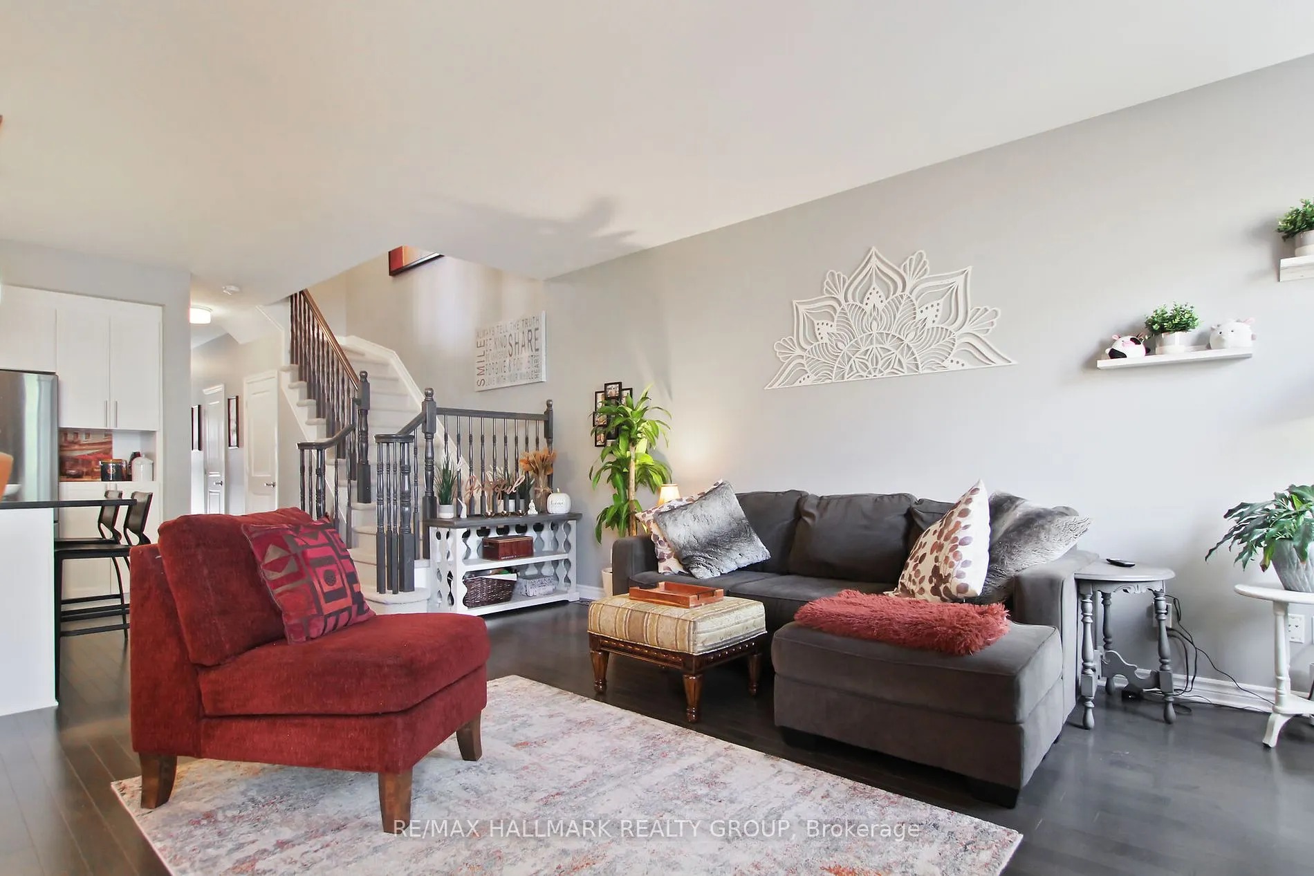 225 King St
