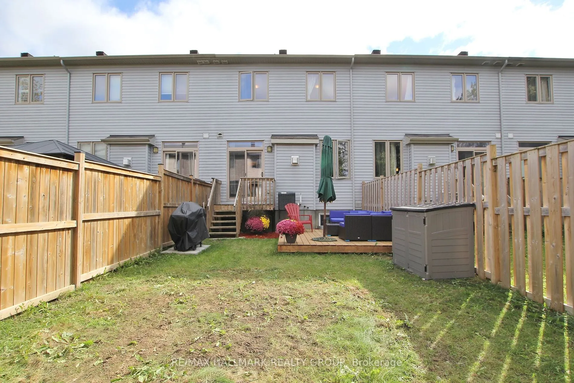 225 King St