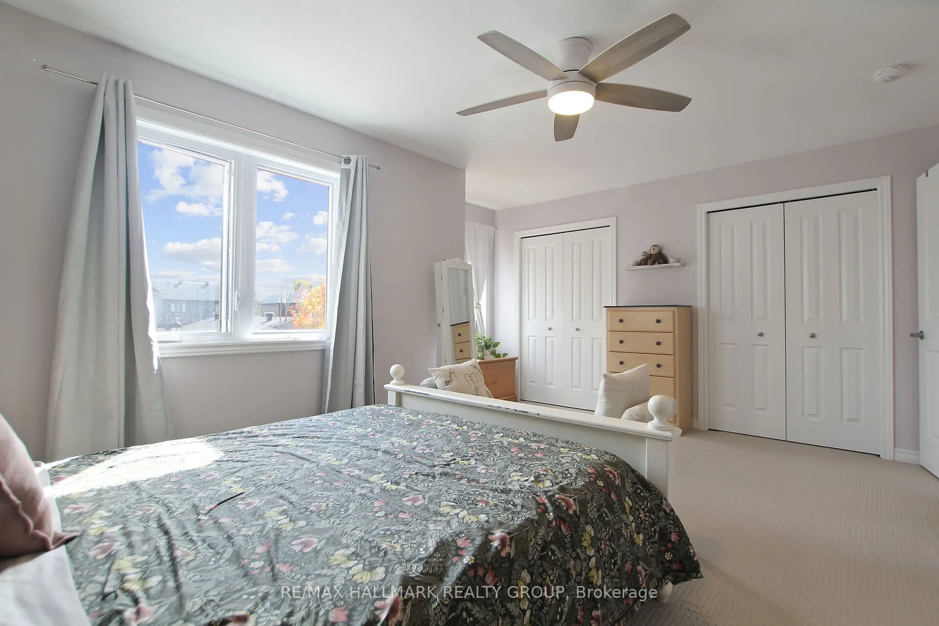 225 King St