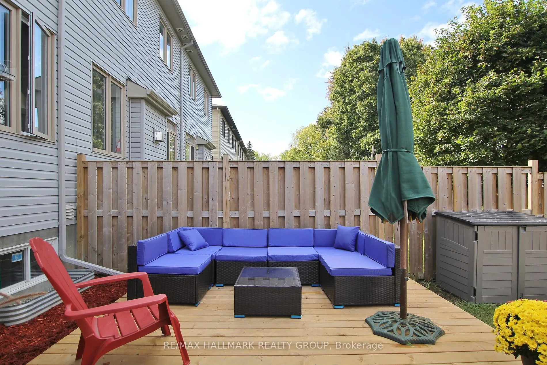 225 King St